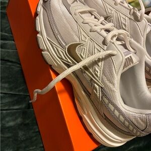 Nike Initiator Sneakers